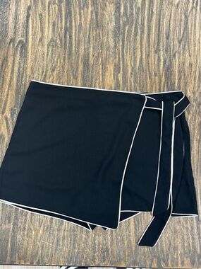 DVF for Target Wrap Skort Black White Trim Tie Front XL Womens Shorts Skirt